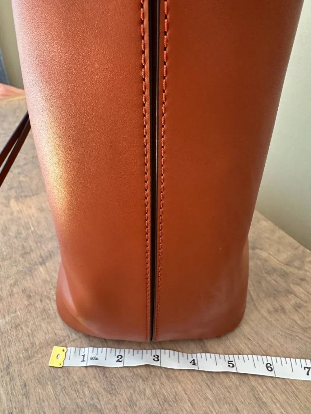 Tory Burch Miller Leather Bucket Bag Brown Shoulder Bag Large Logo Medallion
